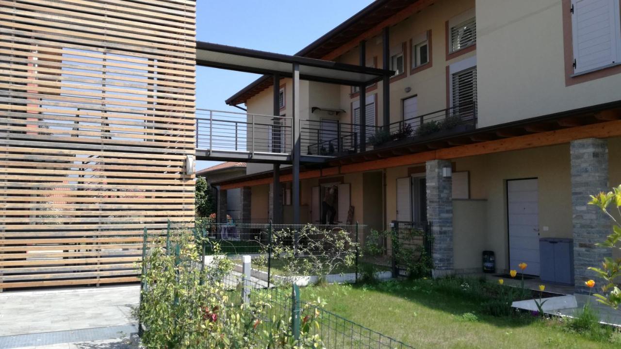 Charme Lake Loft Іспра Екстер'єр фото